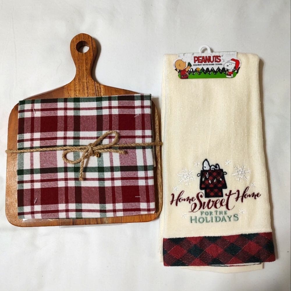 Cutting Board and Kitchen Towels